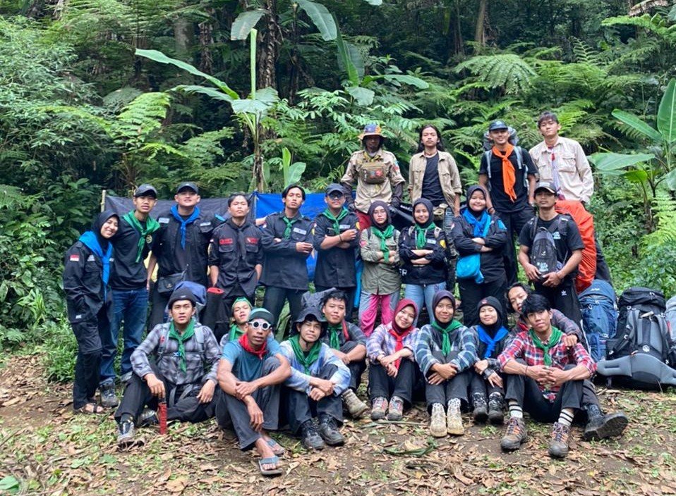 MAPAHASA Gelar Masa Bimbingan Gunung Hutan Gabungan Bersama Dua Mapala di Gunung Sanggara Bukittunggul